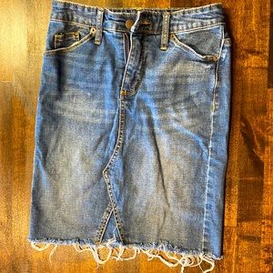 Universal Thread jean skirt